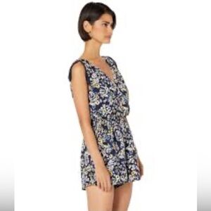 NWT Cupcakes & Cashmere Floral Meadow Romper, Women’s Size XS.